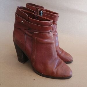 VINCE CAMUTO BROWN LEATHER ANKLE ZIP UP BOOTS SIZE 8 M FAYTHE GRUNGE